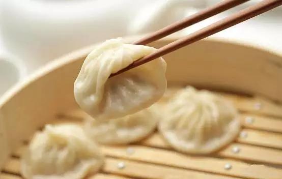 上海有哪些著名的小吃？有什么推薦嗎？